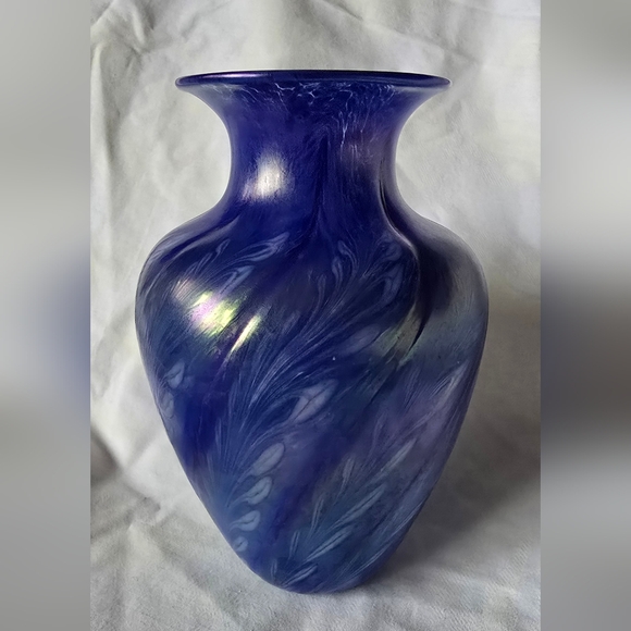 Vintage Skookum signed glass vase - Picture 2 of 7